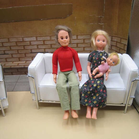 Mattel Vintage Sunshine Family Dolls (set of 3) - Picture 4 of 4